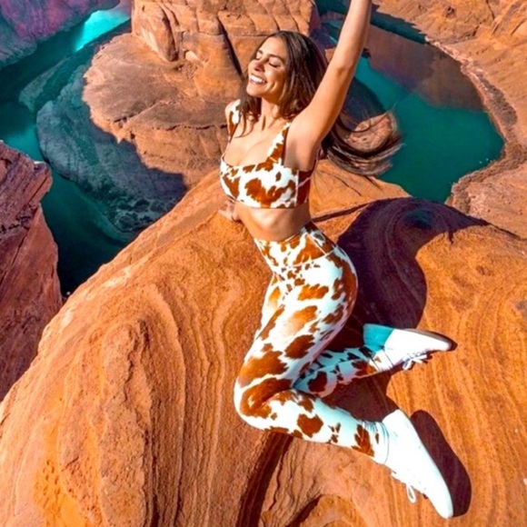 Weworewhat cow print set size M top and size S bottoms only worn once - Picture 3 of 6